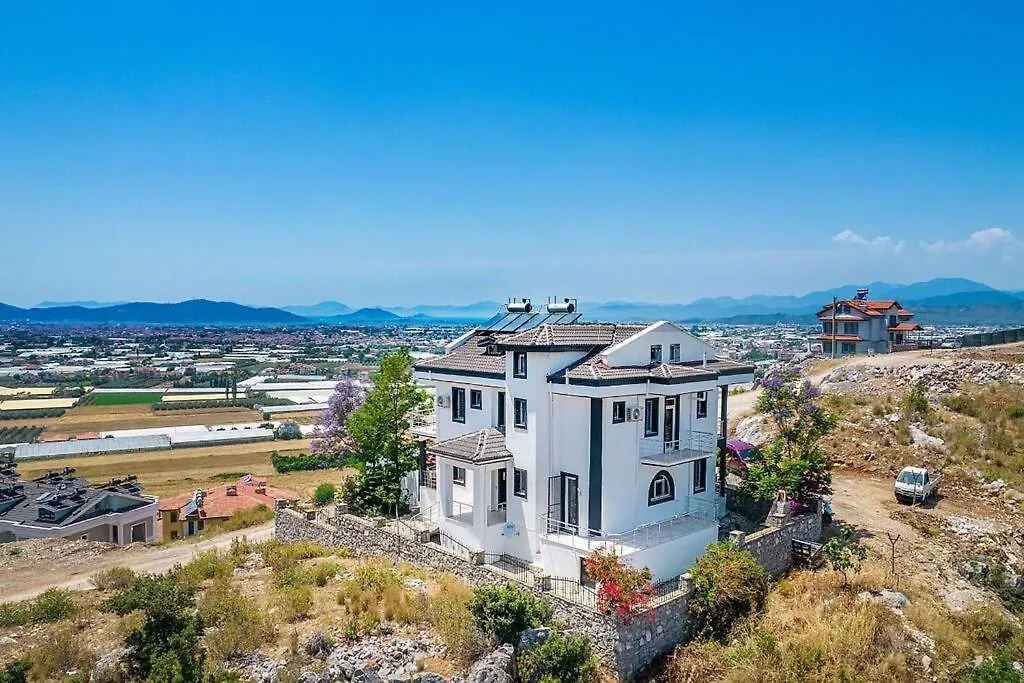 Sessiz Sakin Manzarali Sauna Ve Jakuzili,Muestakil Havuzlu Villa Фетхие