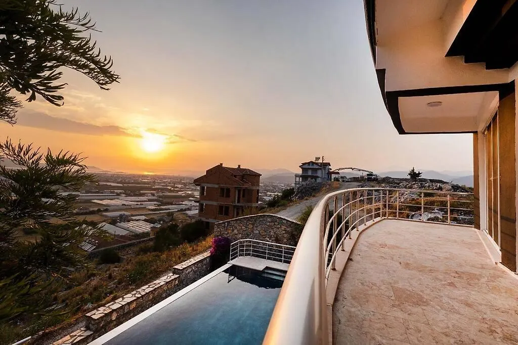 Sessiz Sakin Manzarali Sauna Ve Jakuzili,Muestakil Havuzlu Villa Фетхие