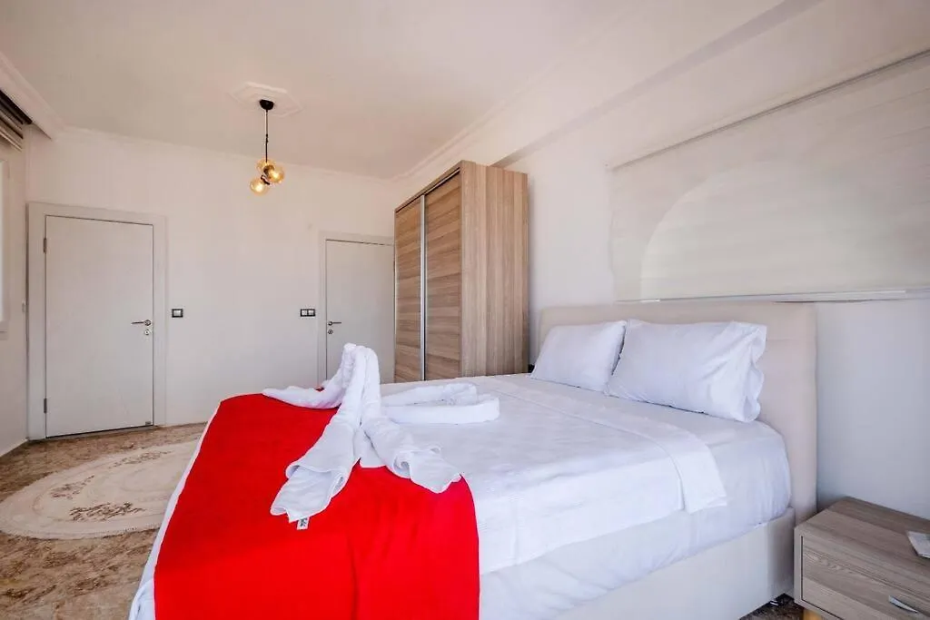 Sessiz Sakin Manzarali Sauna Ve Jakuzili,Muestakil Havuzlu Villa Fethiye